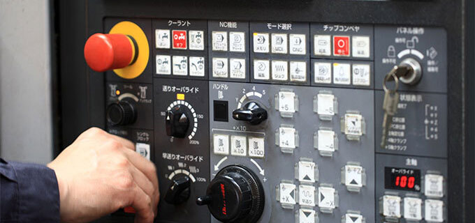 機械オペレーターってどんな仕事？向いている人や待遇まで詳しく解説！| バイトルマガジン BOMS（ボムス）